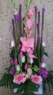 Floristería Hedu arreglo florar con tulipanes
