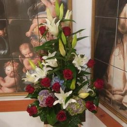 Floristería Hedu ramo con base metálica