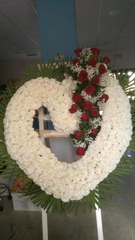 Floristería Hedu ramo en forma de corazón